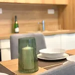 Elegant, Bright Spacious In Center Apartment Bratislava