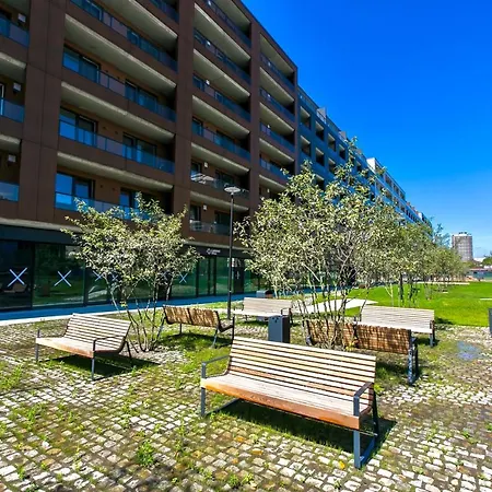 Elegant, Bright Spacious In Center براتسيلافا